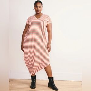 Iconic Geneva V-Neck Maxi striped Maxi Dress
Ecru/Poppy Stripe